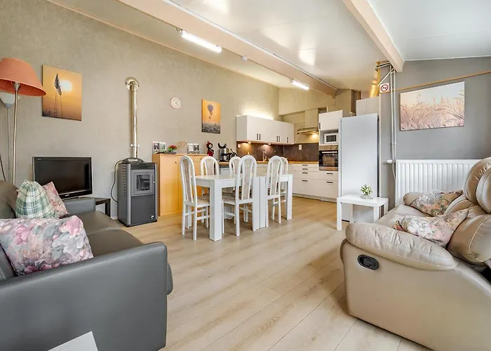 Le Preau, Honden Vriendelijke Huisje In Ardennen